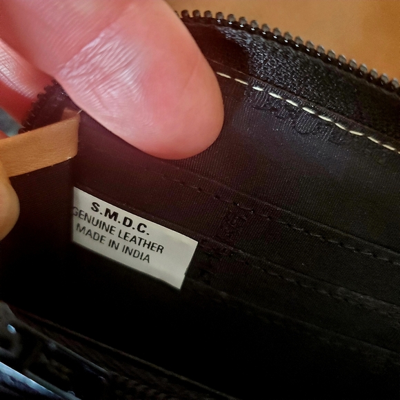 NWOT Handpainted Anuschka Wallet - Picture 6 of 9